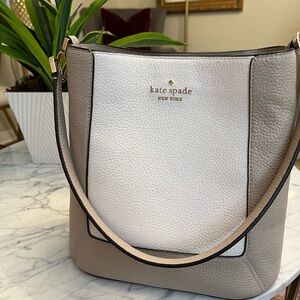 kate spade Two-Tone White and Taupe Leather Shoulder Bag